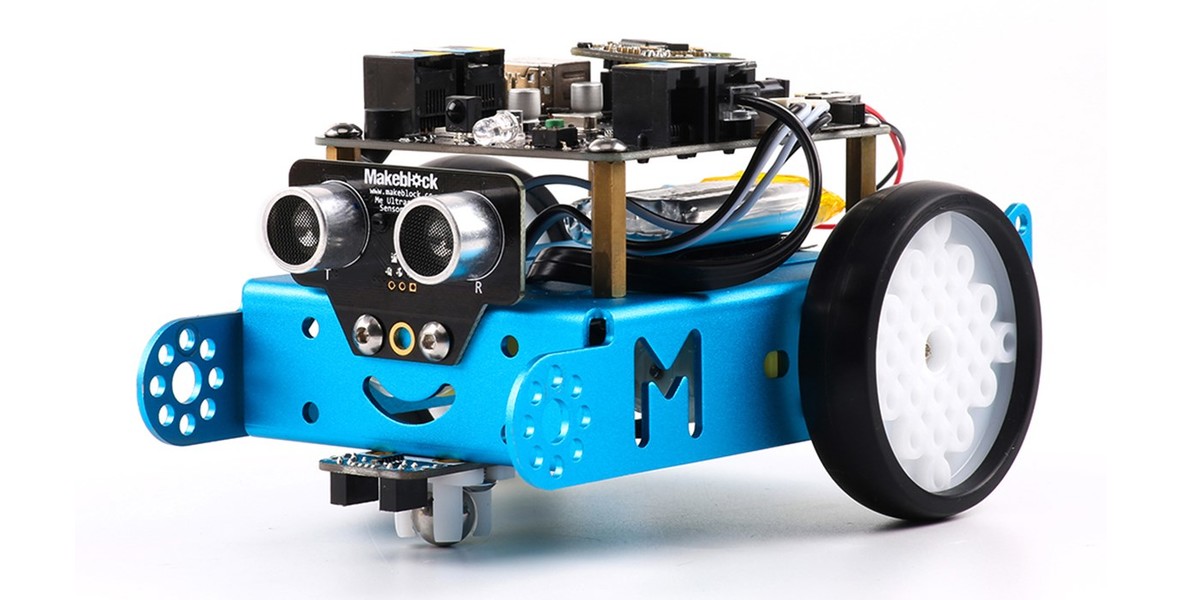Miniroboter, som mBots fra Makeblock, kombinerer både læring og moro. 