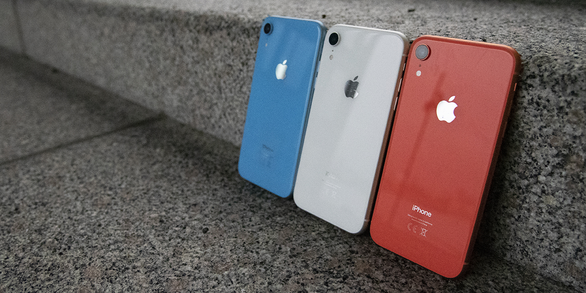 Apple har gitt iPhone XR klare og spreke farger som skiller seg ut i mengden.