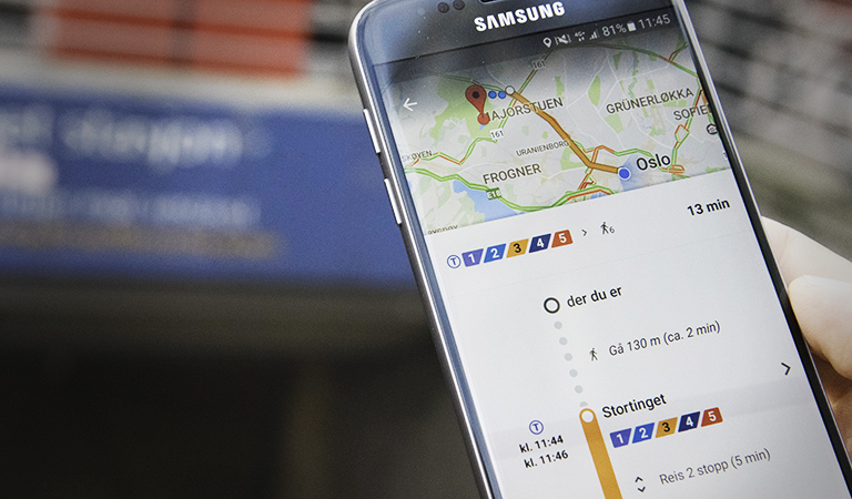 Få en reiserute eller sjekk busstidene rett fra Google Maps, og bli tipset om når du bør gå hjemmefra